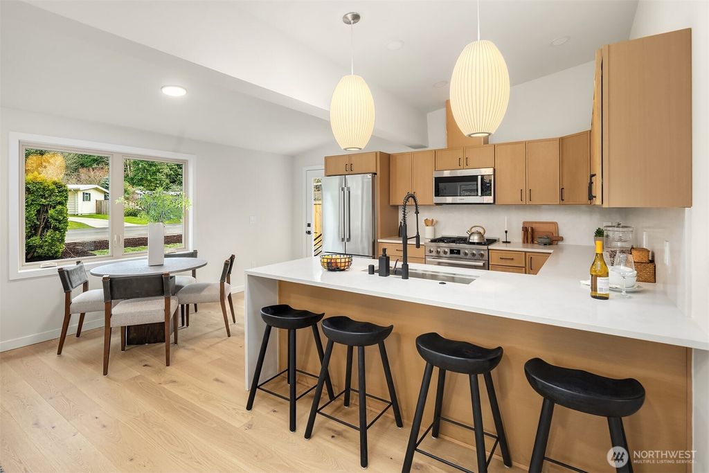 Photo of 12241 NE 65th Street, Kirkland, WA 98033 (MLS # 2500881)