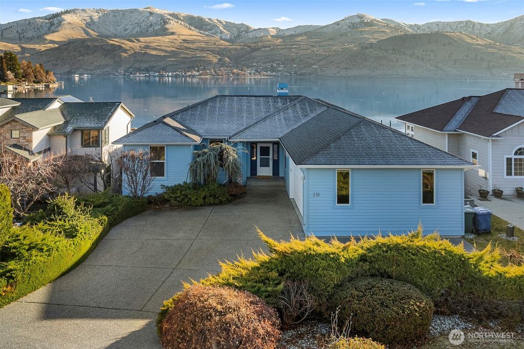 Photo of 231 Key Lane, Chelan, WA 98816 (MLS # 2472707)