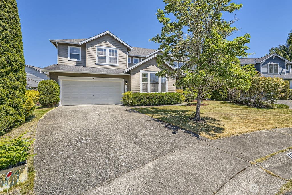 Photo of 24036 SE 10th Court, Sammamish, WA 98075 (MLS # 2547139)