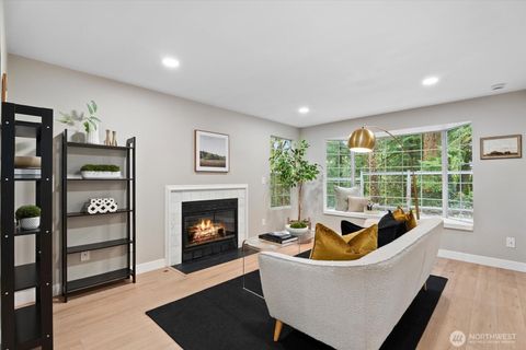 Photo of 13514 NE 89th Court, Redmond, WA 98052 (MLS # 2498072)