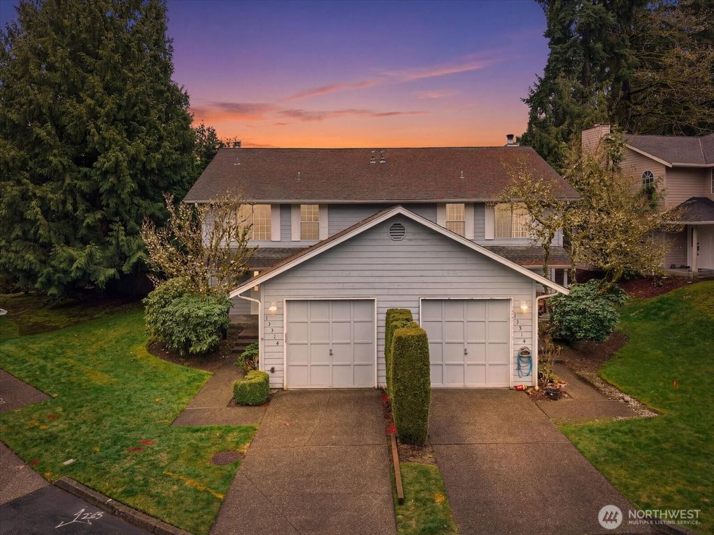 Photo of 13514 NE 89th Court, Redmond, WA 98052 (MLS # 2498072)