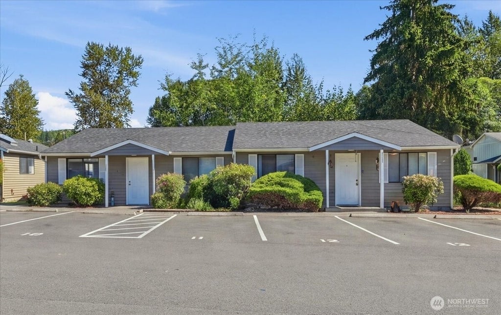 Photo of 406 E Pioneer Street #F, Granite Falls, WA 98252 (MLS # 2586494)