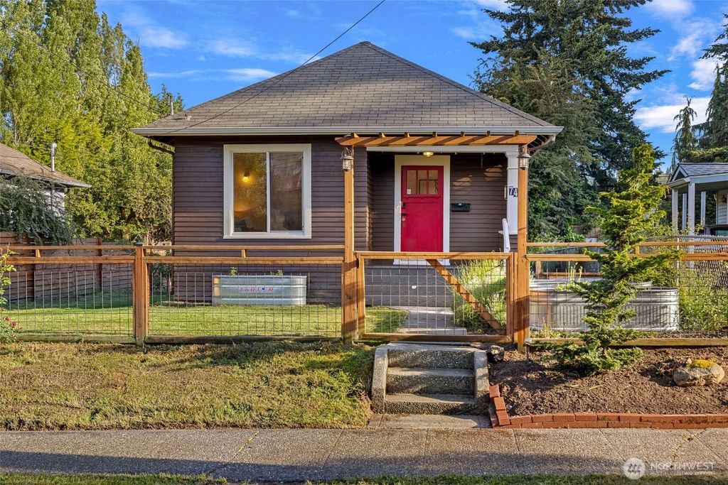 Photo of 741 S Henderson Street, Seattle, WA 98108 (MLS # 2528763)