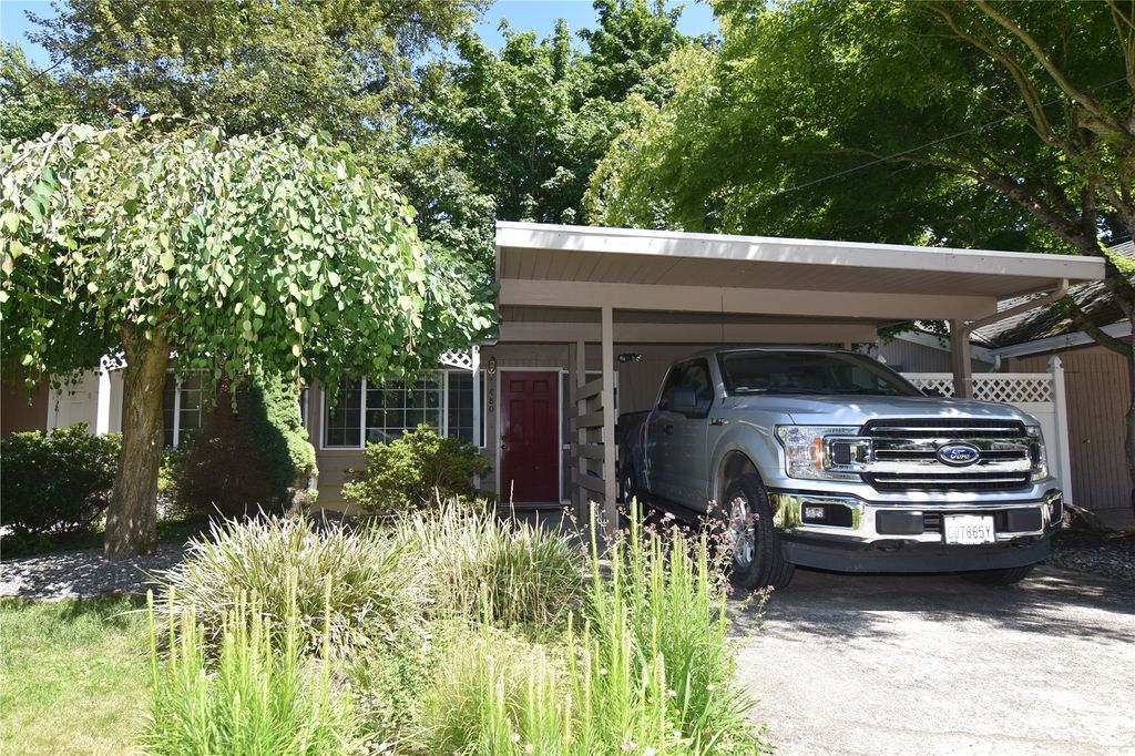 Photo of 478 480 Front Street N, Issaquah, WA 98027 (MLS # 2133747)