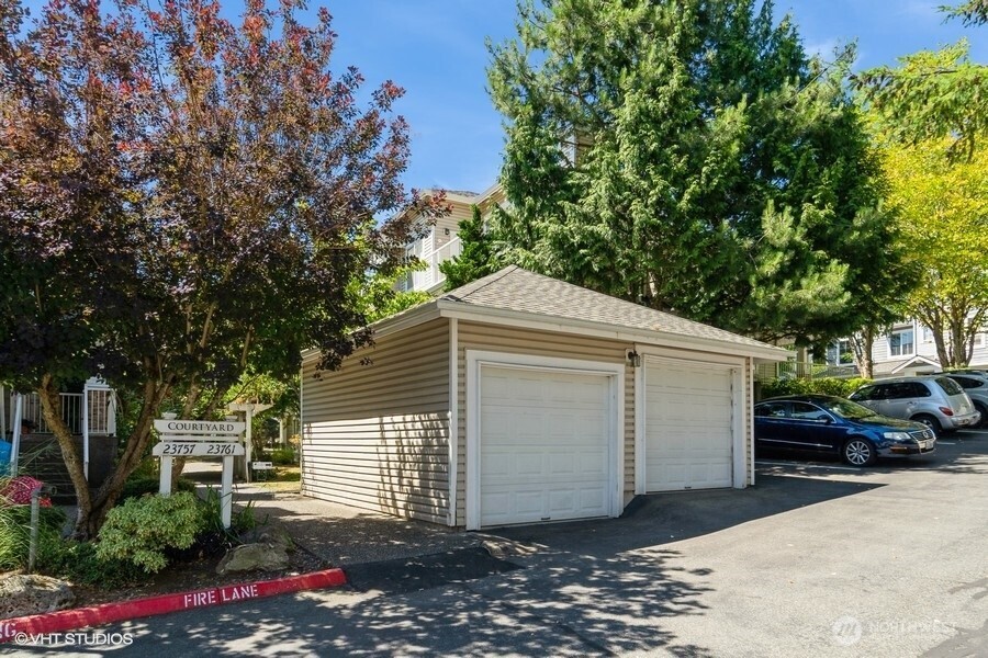 Issaquah, Washington 98029, United States, 2 Bedrooms Bedrooms, ,2 BathroomsBathrooms,Residential,Active,207353