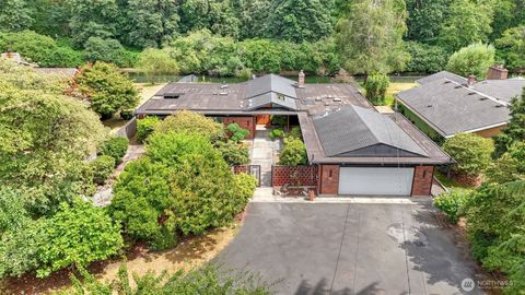 16 Riverview Drive NE Auburn WA 98002