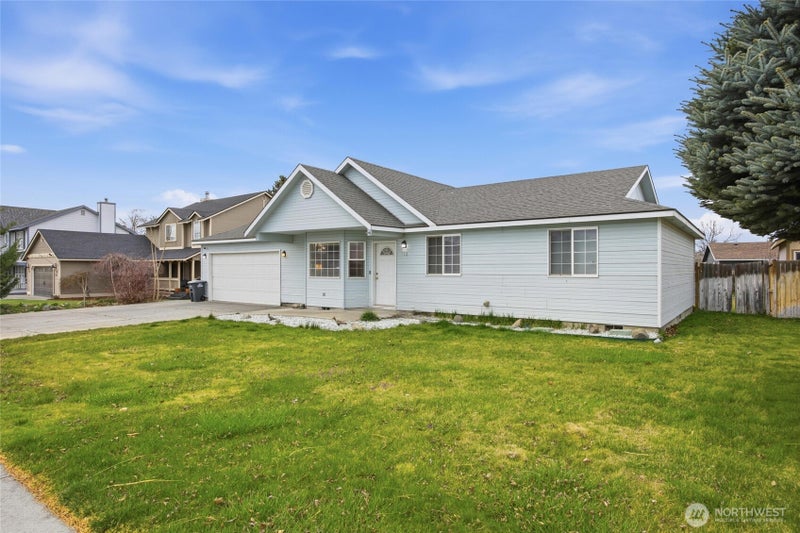 112 W Belmont Avenue