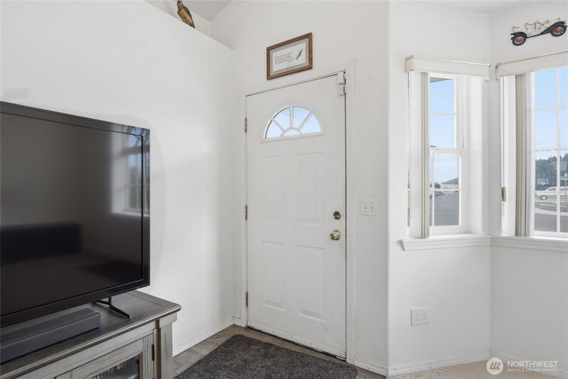 112 W Belmont Avenue