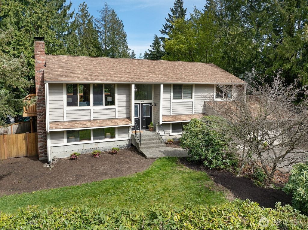 Photo of 14329 43rd Avenue W, Lynnwood, WA 98087 (MLS # 2510410)