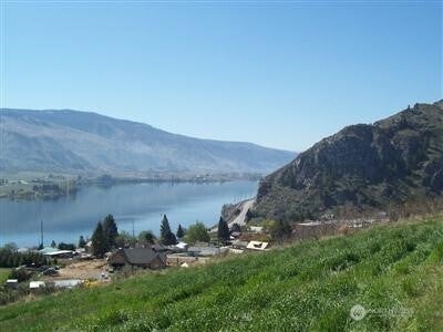 Photo of 1023 Columbia Pt PT, Entiat, WA 98822 (MLS # 2548168)