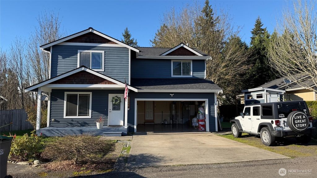 Photo of 1100 Heron Ridge Avenue, Port Orchard, WA 98366 (MLS # 2497857)