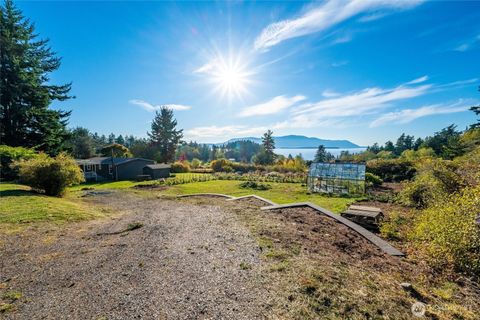Photo of 0 Granger Way, Lummi Island, WA 98262 (MLS # 2445163)