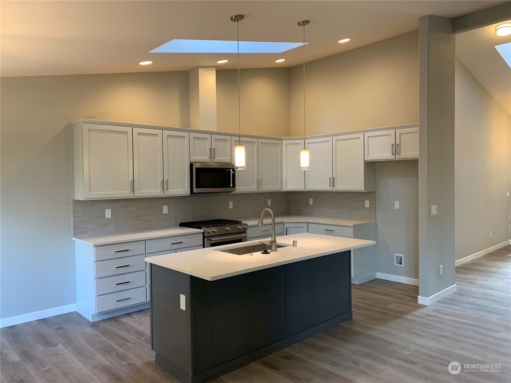 Photo of 1401 126th Street SE, Everett, WA 98208 (MLS # 2207043)