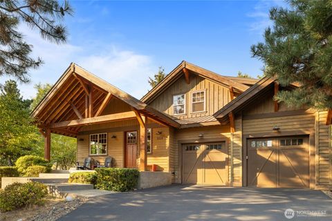 Photo of 223 Cake Box Lane, Cle Elum, WA 98922 (MLS # 2438792)