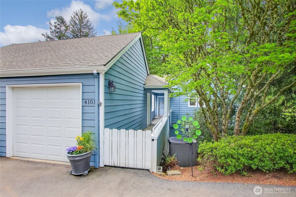 Photo of 4101 220th Place SE #2053, Issaquah, WA 98029 (MLS # 2514124)