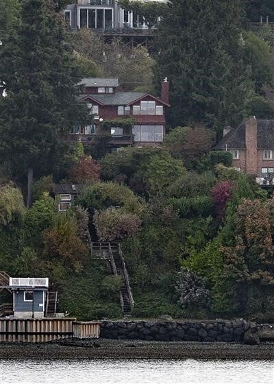 Photo of 2839 Perkins Lane, Seattle, WA 98199 (MLS # 2577456)