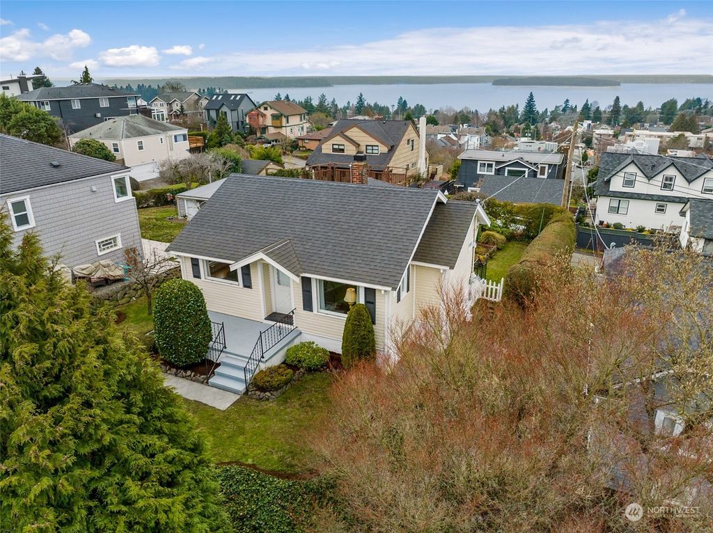 Photo of 6551 40th Avenue SW, Seattle, WA 98136 (MLS # 2029737)