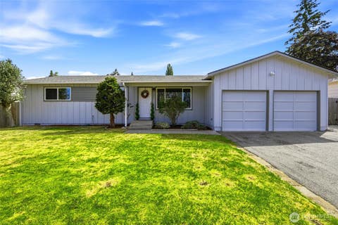 Photo of 5627 60th Drive NE, Marysville, WA 98270 (MLS # 2538671)
