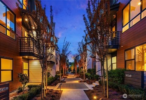9635 Thorsk St. Unit B, Bothell, WA 98011 - MLS#: 2346065