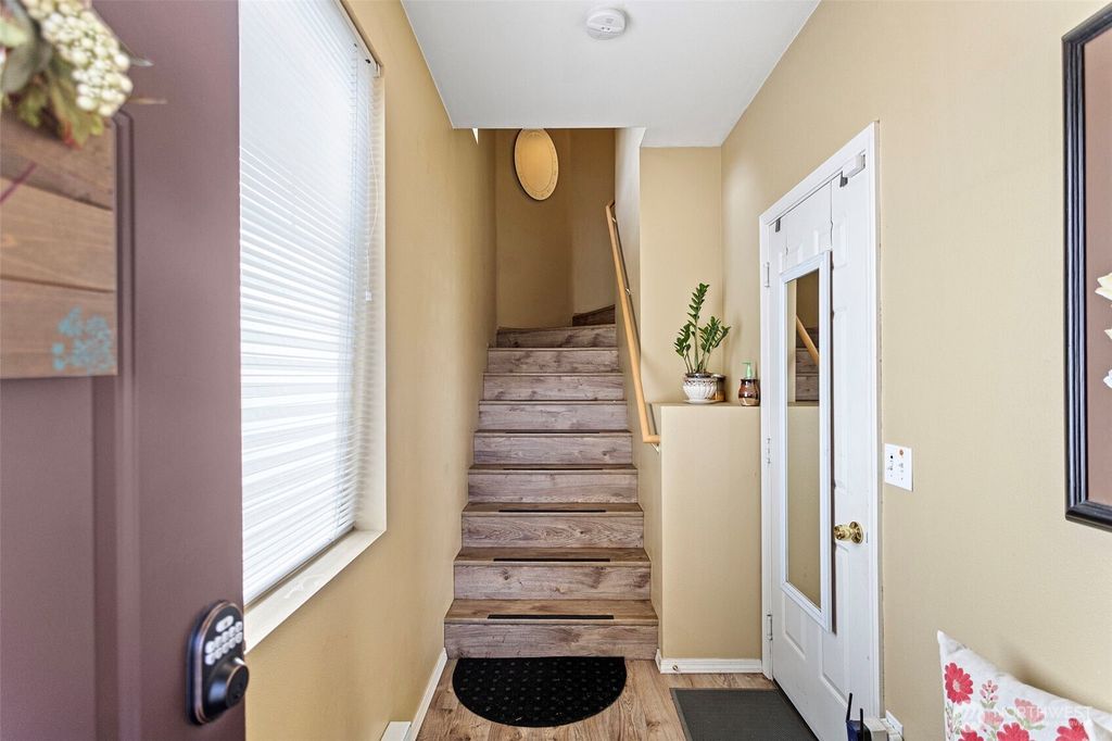 Photo of 23221 58th Avenue S #3-2, Kent, WA 98032 (MLS # 2491249)