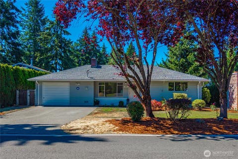 Photo of 16821 19th Avenue SW, Normandy Park, WA 98166 (MLS # 2568774)