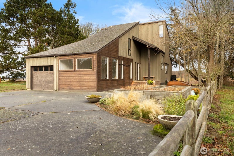 70 Twin View Drive