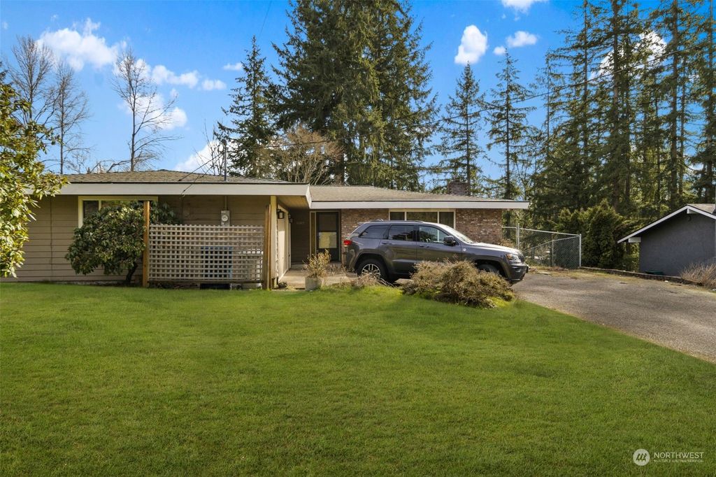 Photo of 16815 SE 144th Street, Renton, WA 98059 (MLS # 2045594)