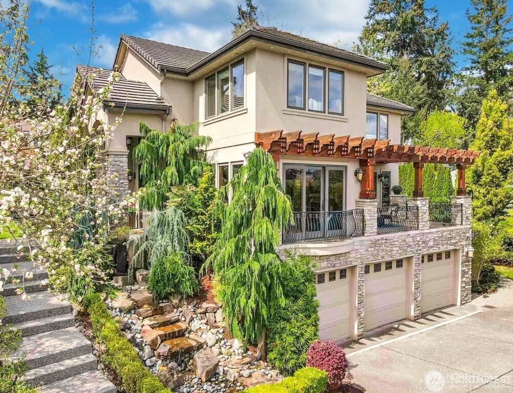 Photo of 8234 SE 26th Street, Mercer Island, WA 98040 (MLS # 2392317)