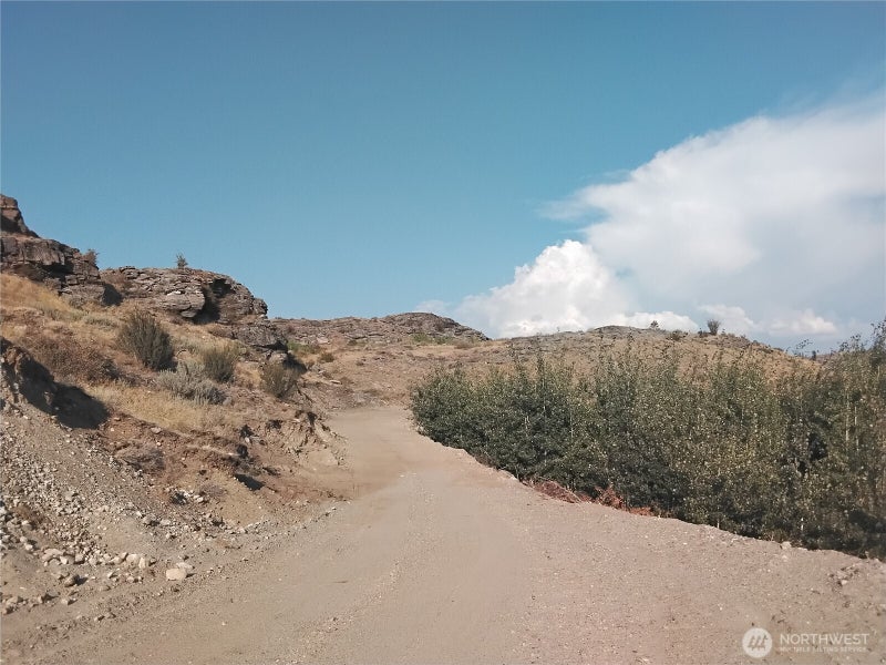 5 Painted Rock Road