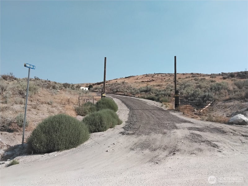 5 Painted Rock Road