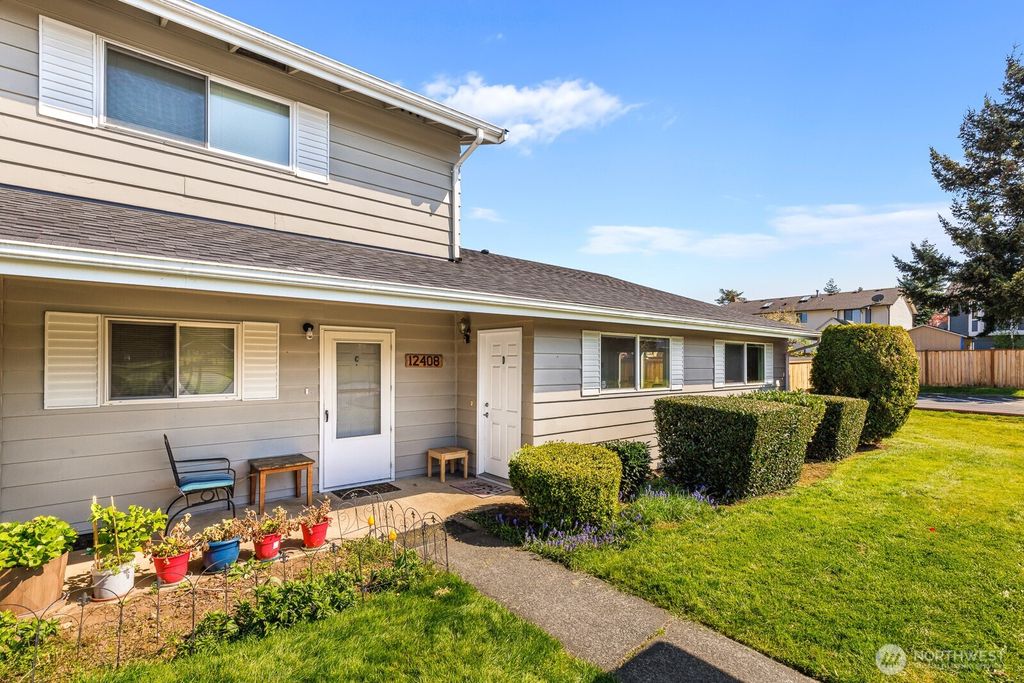 Photo of 12408 SE 272nd Place #D, Kent, WA 98030 (MLS # 2360837)