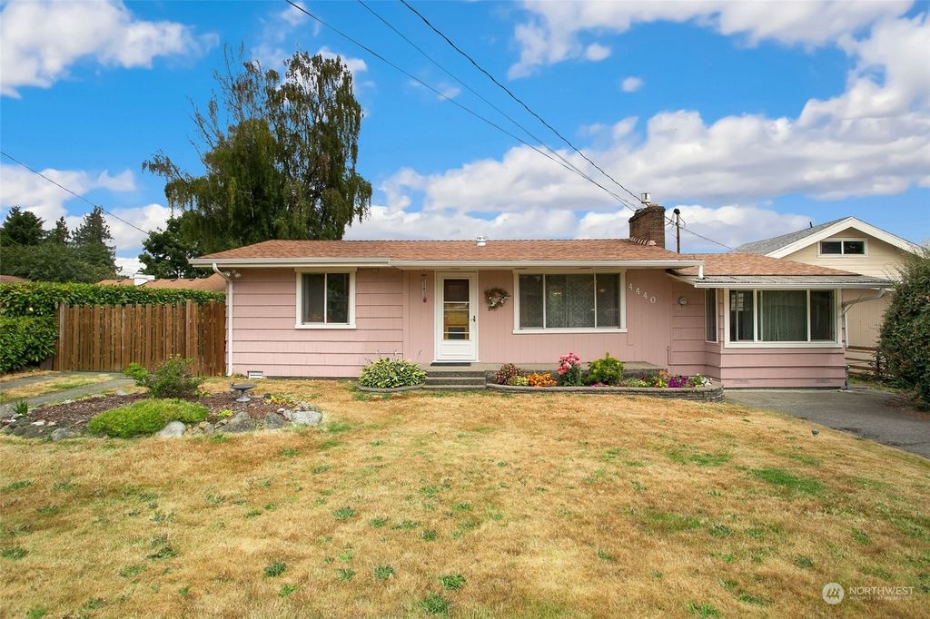 Photo of 4440 S 146th Street, Tukwila, WA 98168 (MLS # 2144027)