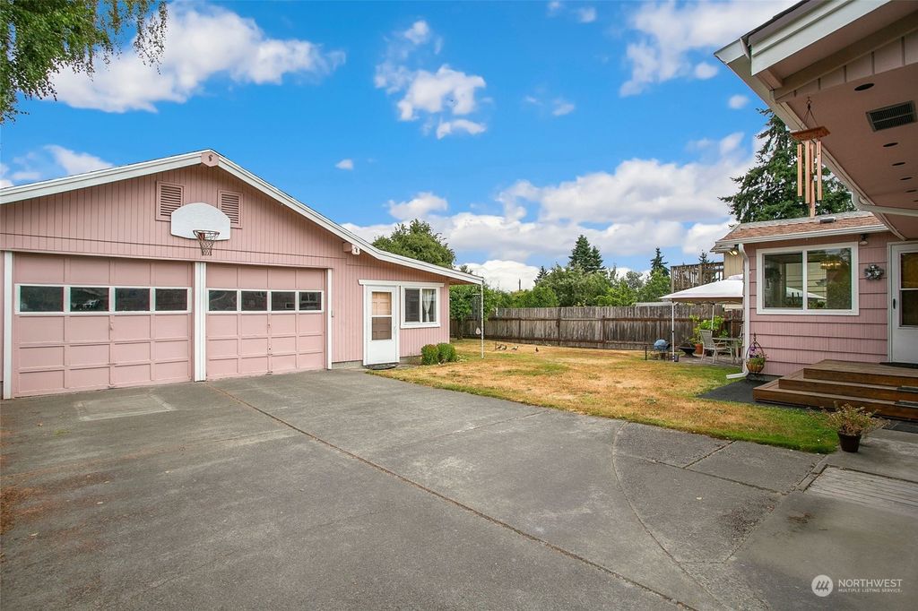 Photo of 4440 S 146th Street, Tukwila, WA 98168 (MLS # 2144027)