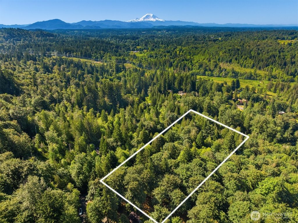 Photo of 16 xxx SE 259th Avenue, Issaquah, WA 98027 (MLS # 2512096)