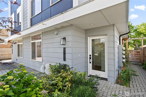 Photo of 919 NW 56th Street #D, Seattle, WA 98107 (MLS # 2530736)