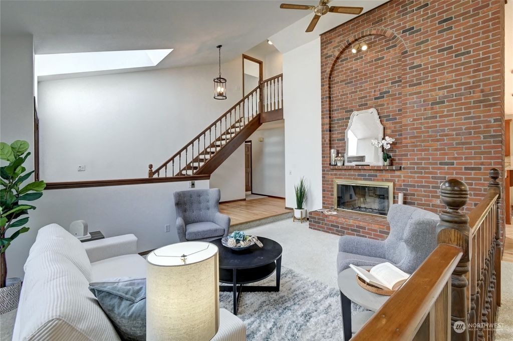 Photo of 13251 NE 110th Court, Redmond, WA 98052 (MLS # 2236307)