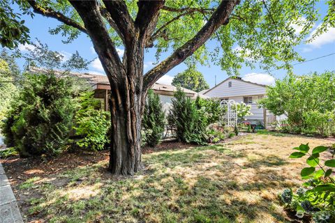 A home in Puyallup