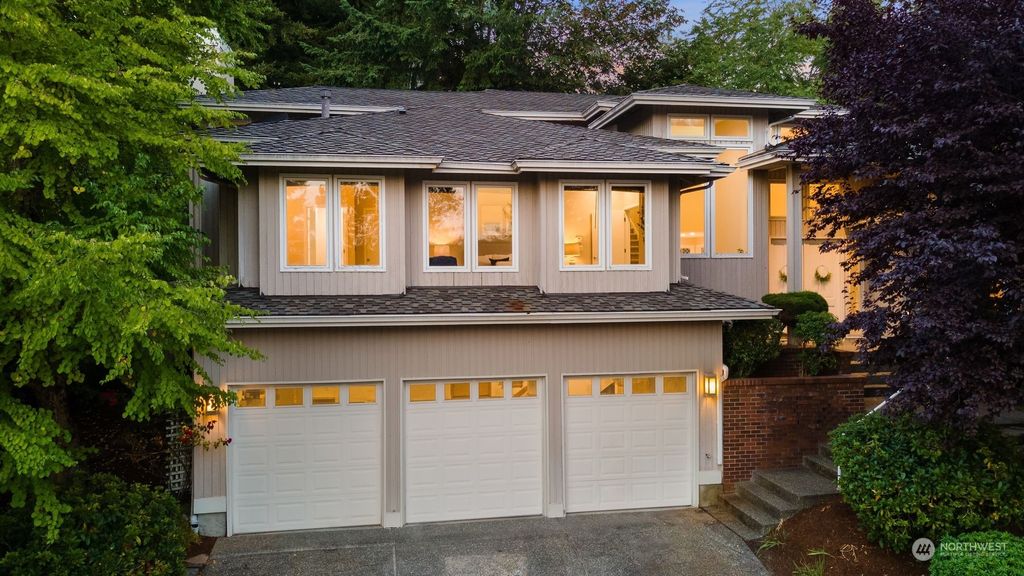 Photo of 3630 241st Avenue SE, Sammamish, WA 98029 (MLS # 2024896)