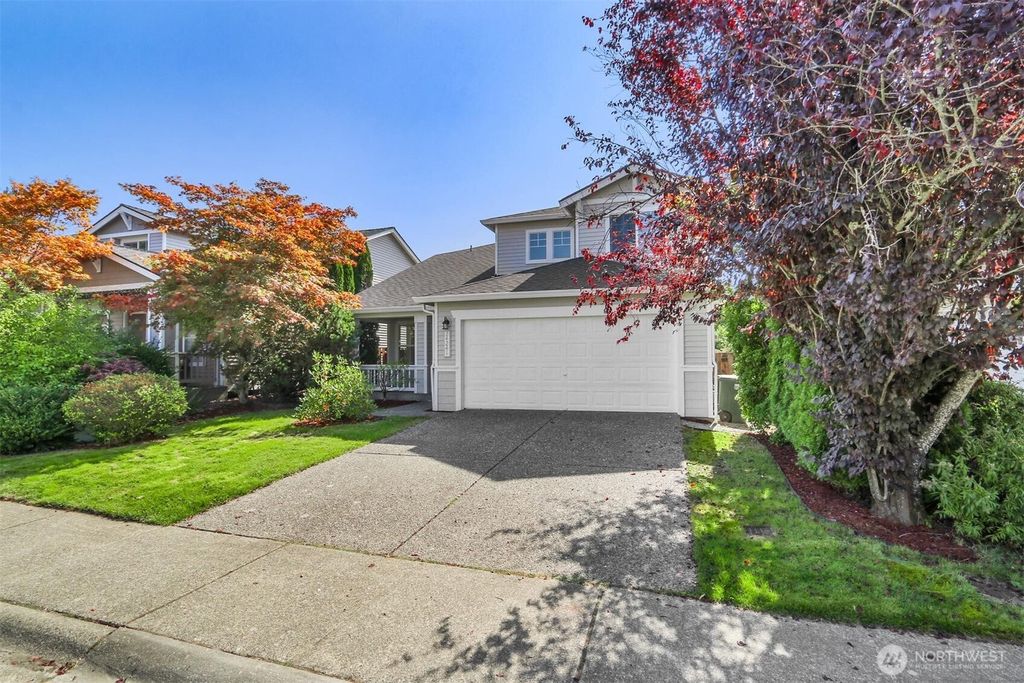 Photo of 24241 SE 10th Place, Sammamish, WA 98075 (MLS # 2487522)