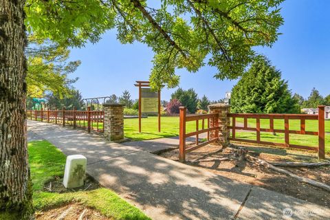 Photo of 24241 SE 10th Place, Sammamish, WA 98075 (MLS # 2487522)