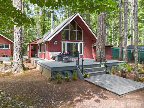 Photo of 90 N Fircrest Place, Hoodsport, WA 98548 (MLS # 2544236)