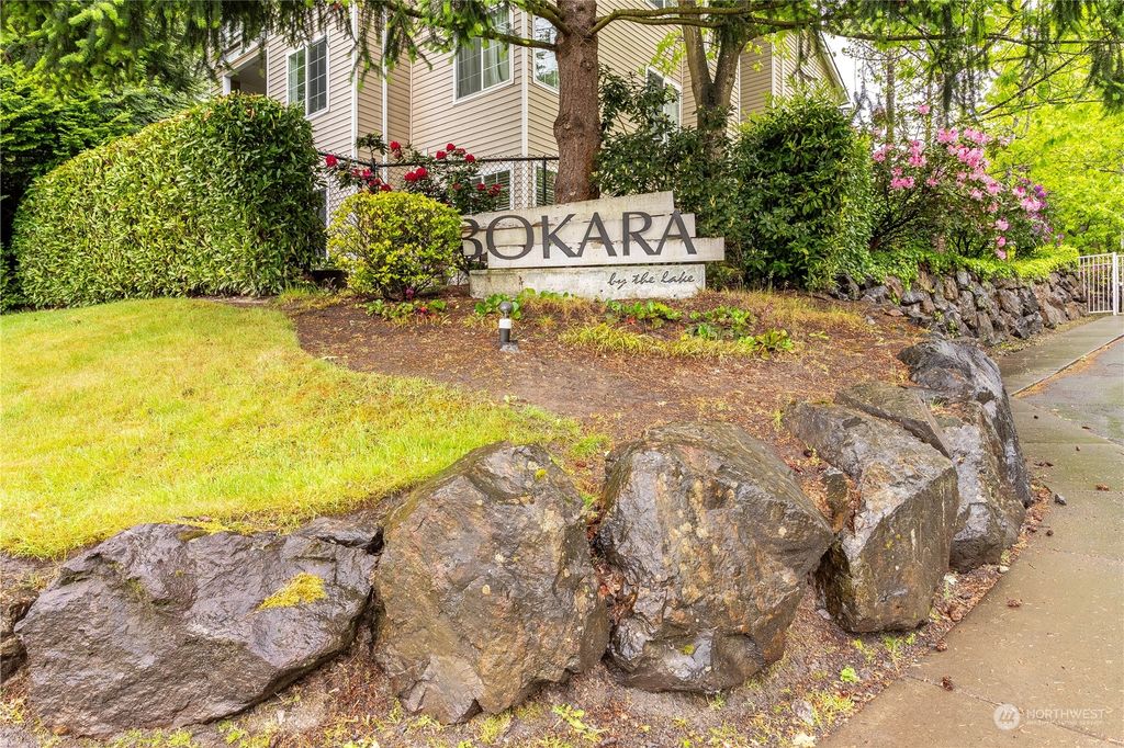 Photo of 801 Rainier Avenue N #E-322, Renton, WA 98057 (MLS # 2259527)