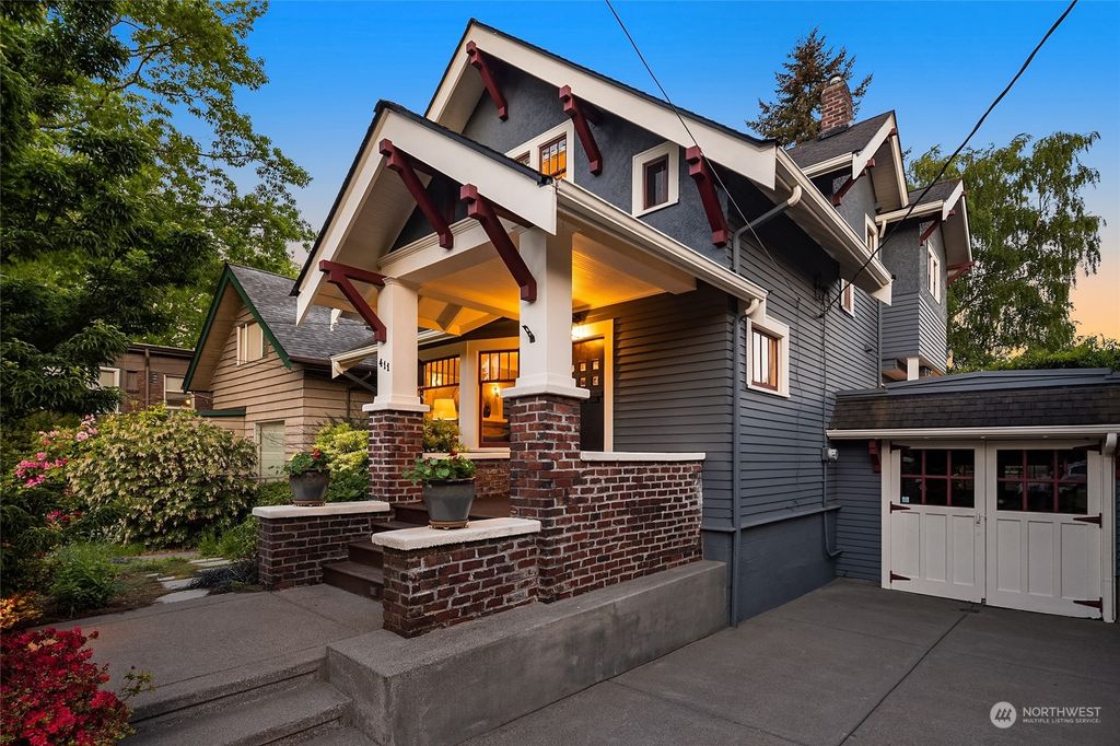 Photo of 411 W Lee Street, Seattle, WA 98119 (MLS # 2070758)