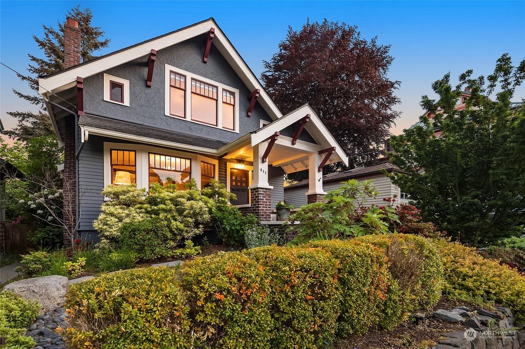 Photo of 411 W Lee Street, Seattle, WA 98119 (MLS # 2070758)