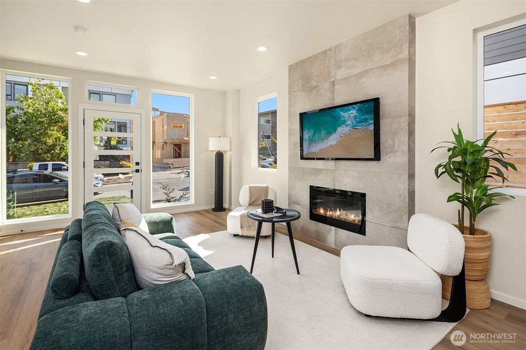 Photo of 1516 NW 63rd Street #A, Seattle, WA 98107 (MLS # 2437922)