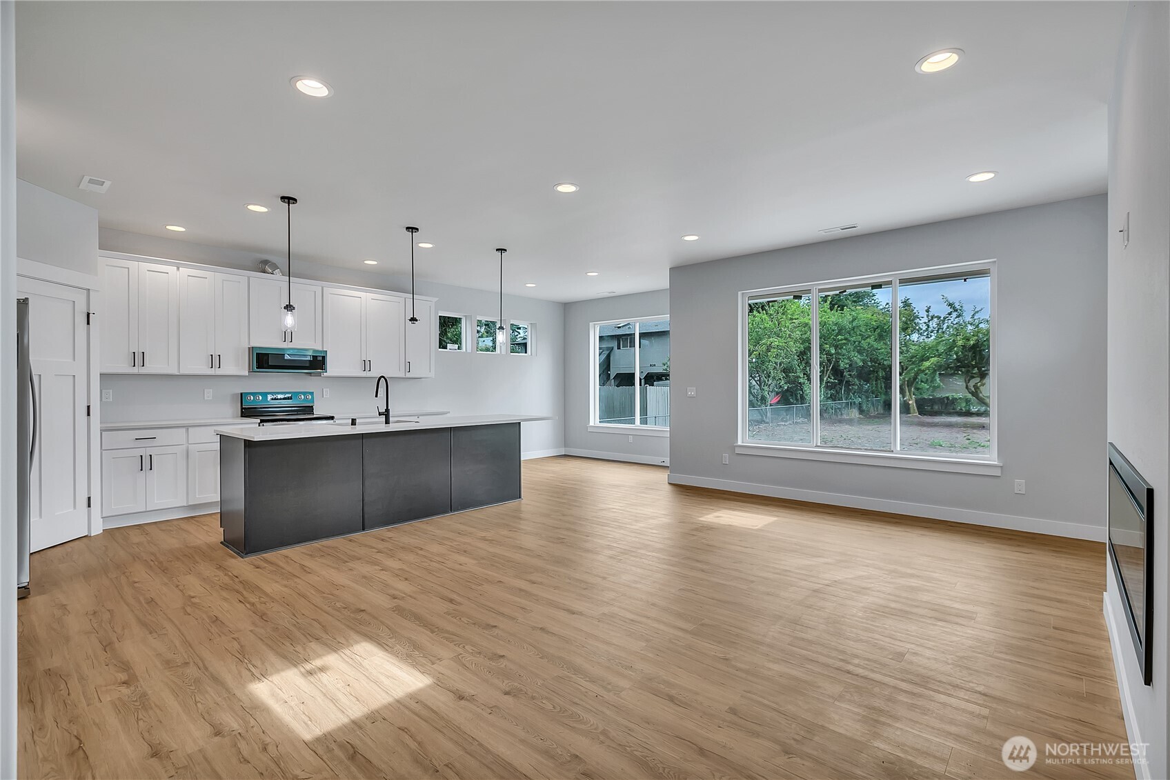 608 Deeded Lane SW