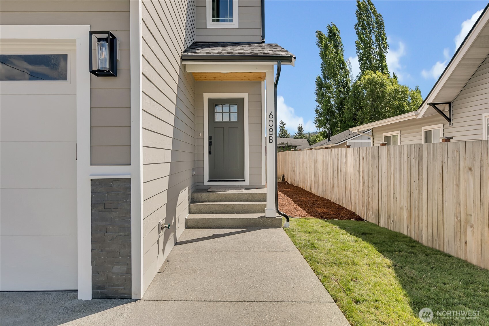 608 Deeded Lane SW