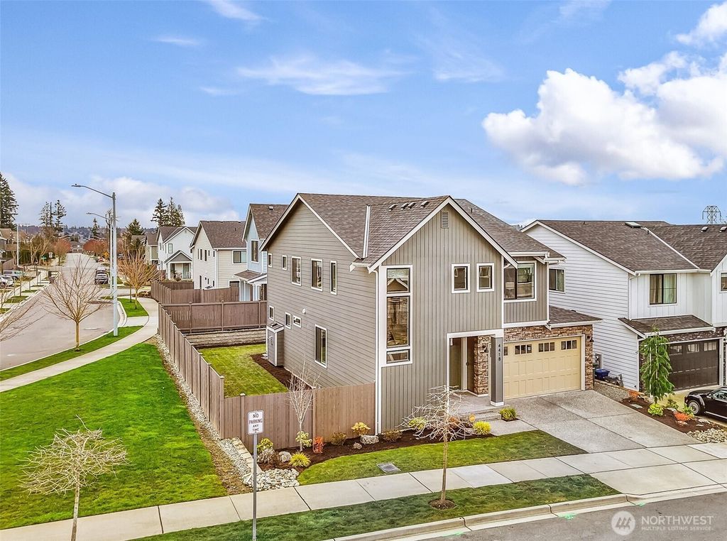 Photo of 4418 242nd Place SE, Bothell, WA 98021 (MLS # 2491646)