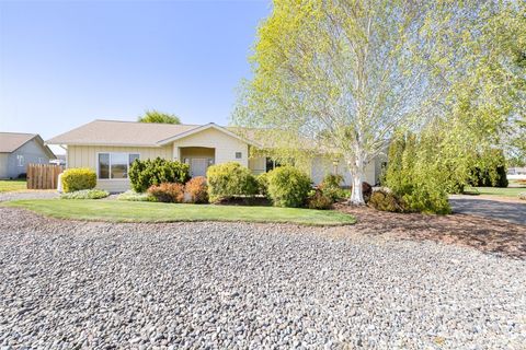 Photo of 163 Mariners Drive, Sequim, WA 98382 (MLS # 2513996)