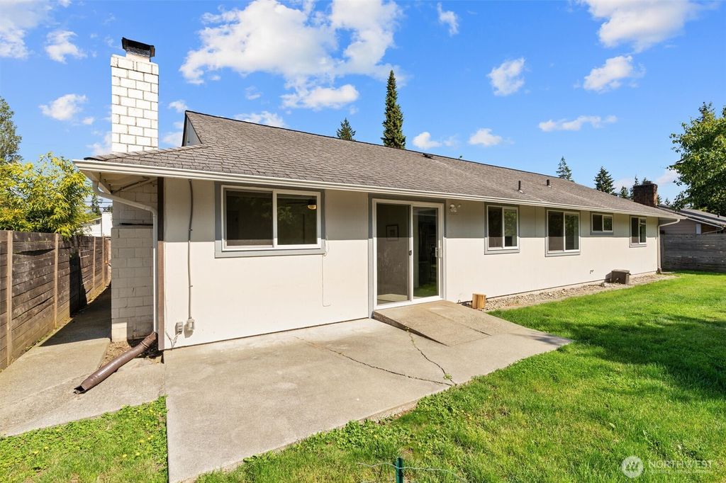 Photo of 22404 48th Avenue W, Mountlake Terrace, WA 98043 (MLS # 2382011)